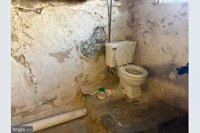 2714 E Indiana Avenue, Philadelphia, PA 19134 - Photo 47