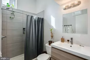 1804 E Hazzard St, Philadelphia, PA 19125 - Photo 5