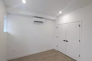 2050 Fairmount Ave, Philadelphia, PA 19130 - Photo 9