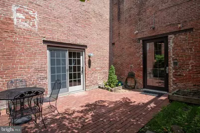 2135 E Susquehanna Avenue, Philadelphia, PA 19125 - Photo 9