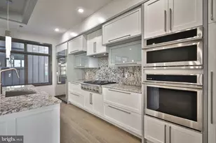 1022 Christian St, Philadelphia, PA 19147 - Photo 19