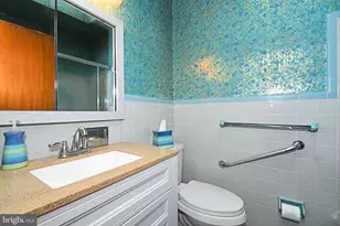 1110 Chandler St, Philadelphia, PA 19111 - Photo 19