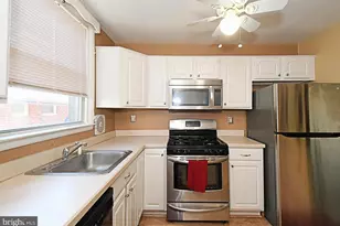 1110 Chandler St, Philadelphia, PA 19111 - Photo 9