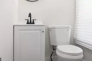 5981 N 21st St, Philadelphia, PA 19138 - Photo 13