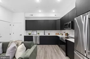 160204 Locust St, Philadelphia, PA 19103 - Photo 11