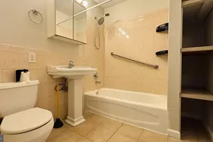 1925 S Bancroft St, Philadelphia, PA 19145 - Photo 11