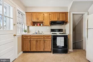 8711 Old Line Rd, Philadelphia, PA 19128 - Photo 9