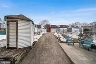 990 E Godfrey Ave, Philadelphia, PA 19124 - Photo 31