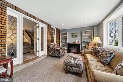 990 E Godfrey Avenue, Philadelphia, PA 19124 - Photo 5