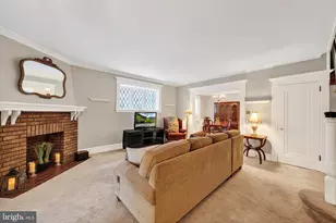 990 E Godfrey Ave, Philadelphia, PA 19124 - Photo 9