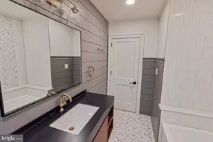 501 E Allens Ln, Philadelphia, PA 19119 - Photo 17