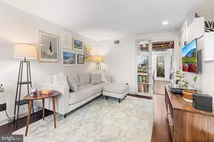 442 Fitzwater St, Philadelphia, PA 19147 - Photo 3