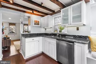 442 Fitzwater St, Philadelphia, PA 19147 - Photo 9