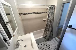 1431 W Girard Ave, Philadelphia, PA 19130 - Photo 9