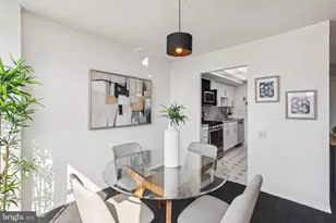 1326 Spruce St, Philadelphia, PA 19107 - Photo 19