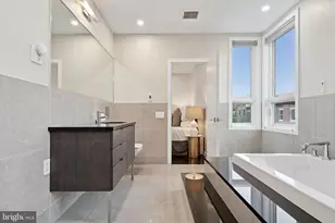 707 S 15th St, Philadelphia, PA 19146 - Photo 27