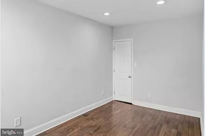 1911 S 11th Street, Philadelphia, PA 19148 - Photo 21