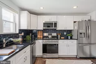 1911 S 11th St, Philadelphia, PA 19148 - Photo 9