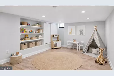 1911 S 11th Street, Philadelphia, PA 19148 - Photo 23