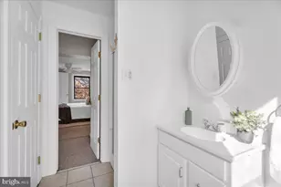 823 S 10th St, Philadelphia, PA 19147 - Photo 19