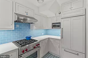 2136 St James St, Philadelphia, PA 19103 - Photo 19