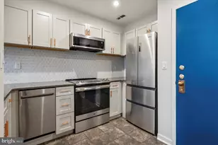 315 New St, Philadelphia, PA 19106 - Photo 5