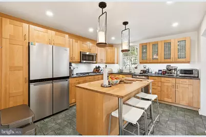 7713 Cherokee Street, Philadelphia, PA 19118 - Photo 11