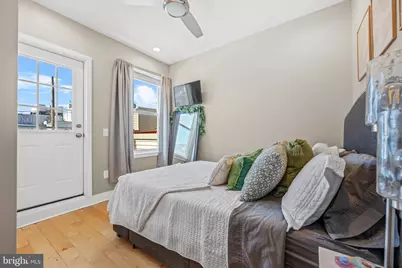 2204 E Albert Street, Philadelphia, PA 19125 - Photo 7