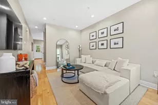 2204 E Albert St, Philadelphia, PA 19125 - Photo 3