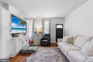 4549 Salmon St, Philadelphia, PA 19137 - Photo 3