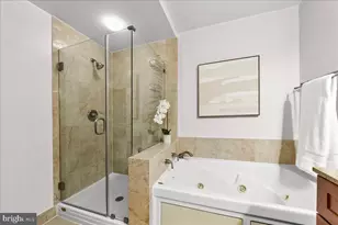 1000 S Dorrance St, Philadelphia, PA 19146 - Photo 25