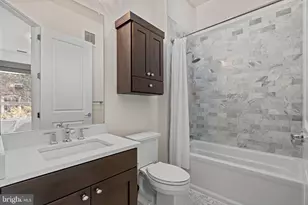 410 S Front St, Philadelphia, PA 19147 - Photo 35