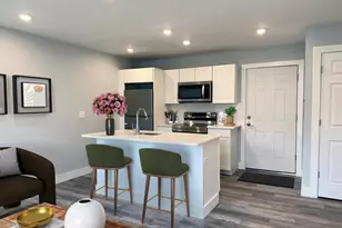 2809 S Warnock St, Philadelphia, PA 19148 - Photo 3