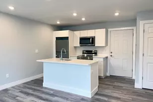 2809 S Warnock St, Philadelphia, PA 19148 - Photo 5