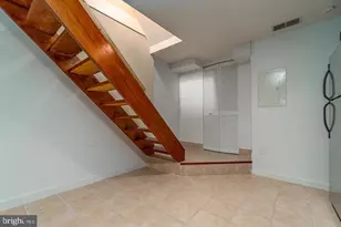 1910 Fairmount Ave, Philadelphia, PA 19130 - Photo 11