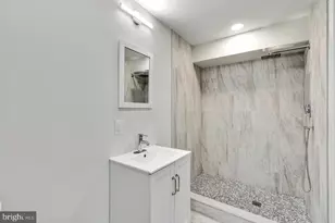 1320 S 31st St, Philadelphia, PA 19146 - Photo 25