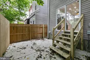 1320 S 31st St, Philadelphia, PA 19146 - Photo 9