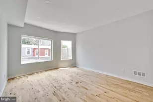 1320 S 31st St, Philadelphia, PA 19146 - Photo 15