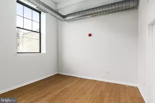 1637 Poplar St, Philadelphia, PA 19130 - Photo 7