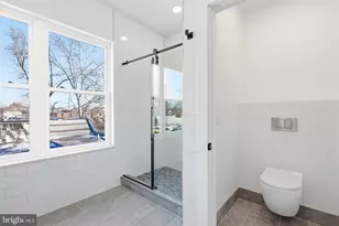 458 W Earlham Ter, Philadelphia, PA 19144 - Photo 31