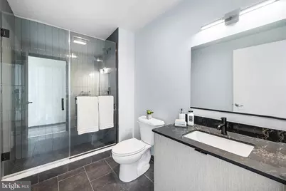 1600 W Girard Avenue #0B-218, Philadelphia, PA 19130 - Photo 17