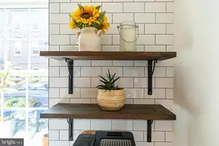 503 Queen St, Philadelphia, PA 19147 - Photo 17