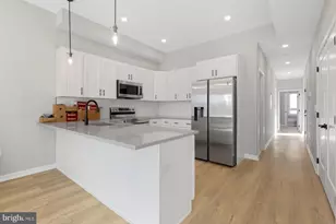 919 N 15th St, Philadelphia, PA 19130 - Photo 3