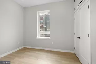 919 N 15th St, Philadelphia, PA 19130 - Photo 17