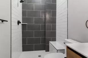 919 N 15th St, Philadelphia, PA 19130 - Photo 15