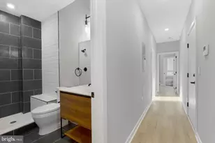 919 N 15th St, Philadelphia, PA 19130 - Photo 13