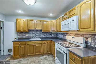 1528 S 29th Street, Philadelphia, PA 19146 - Photo 5