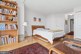 241 S 6th St, Philadelphia, PA 19106 - Photo 21