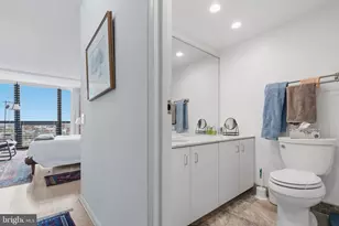 241 S 6th St, Philadelphia, PA 19106 - Photo 23