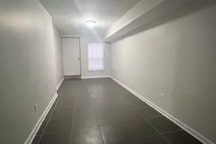 2014 N 20th St, Philadelphia, PA 19121 - Photo 9
